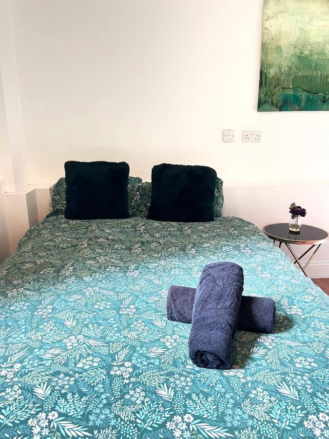Aldgate Rooms London Bagian luar foto