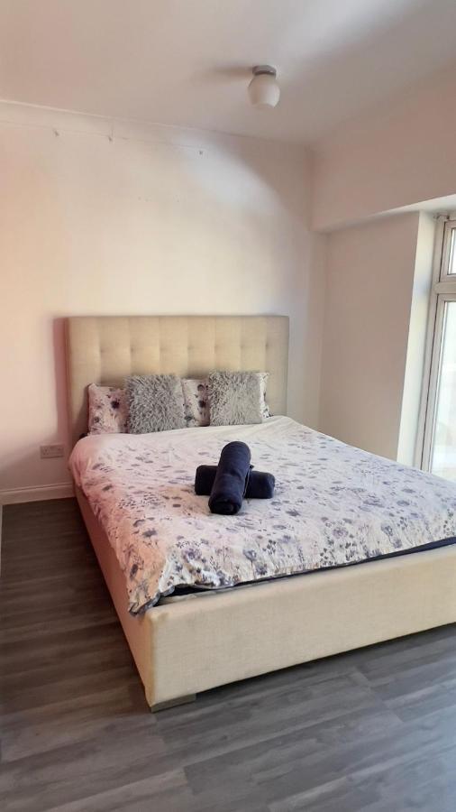 Aldgate Rooms London Bagian luar foto