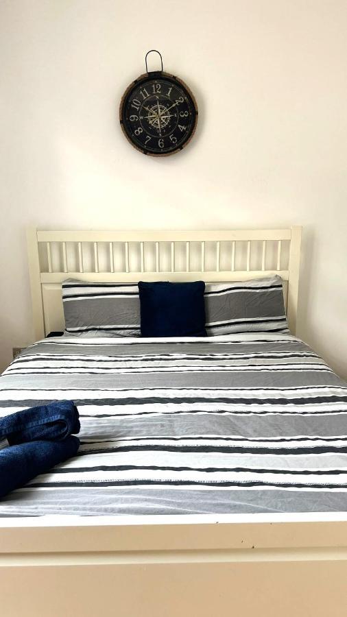 Aldgate Rooms London Bagian luar foto