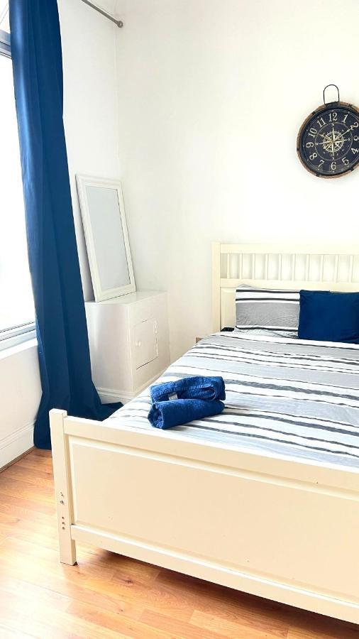 Aldgate Rooms London Bagian luar foto