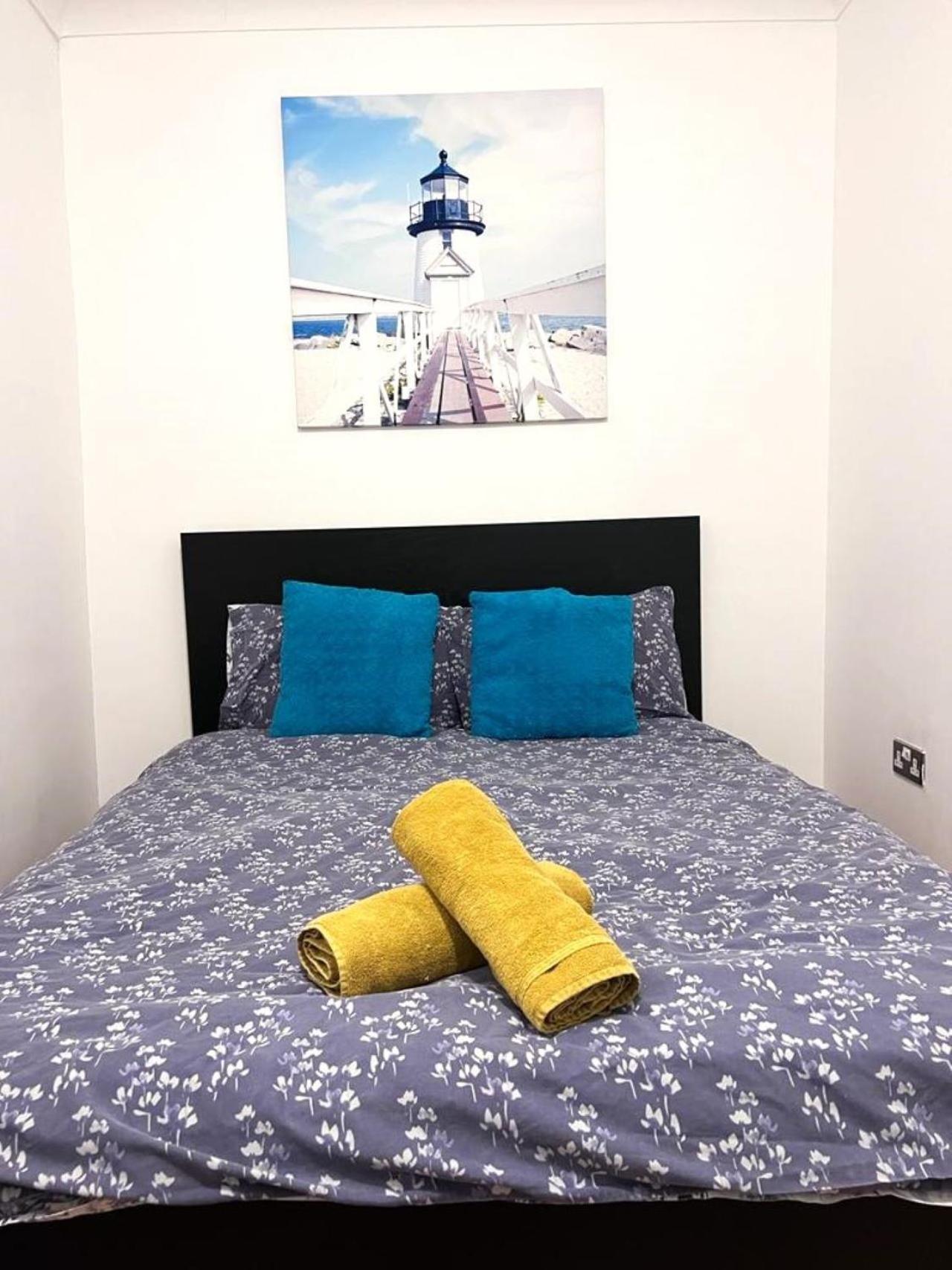 Aldgate Rooms London Bagian luar foto